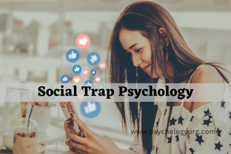 Social Trap Psychology: Causes & Effects