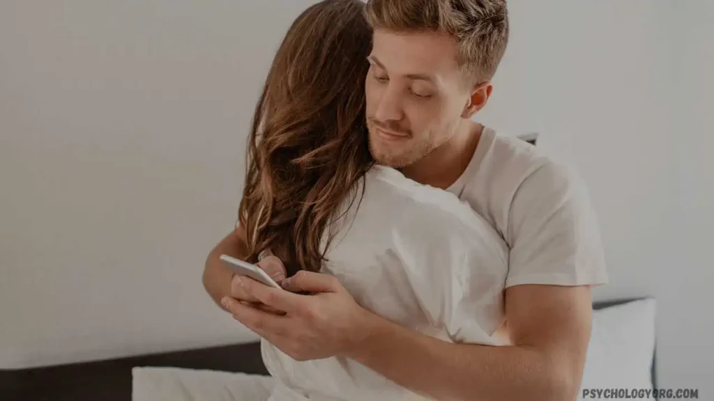 11 Signs He's Only Playing Around With You 2 He's Only Playing Around With You