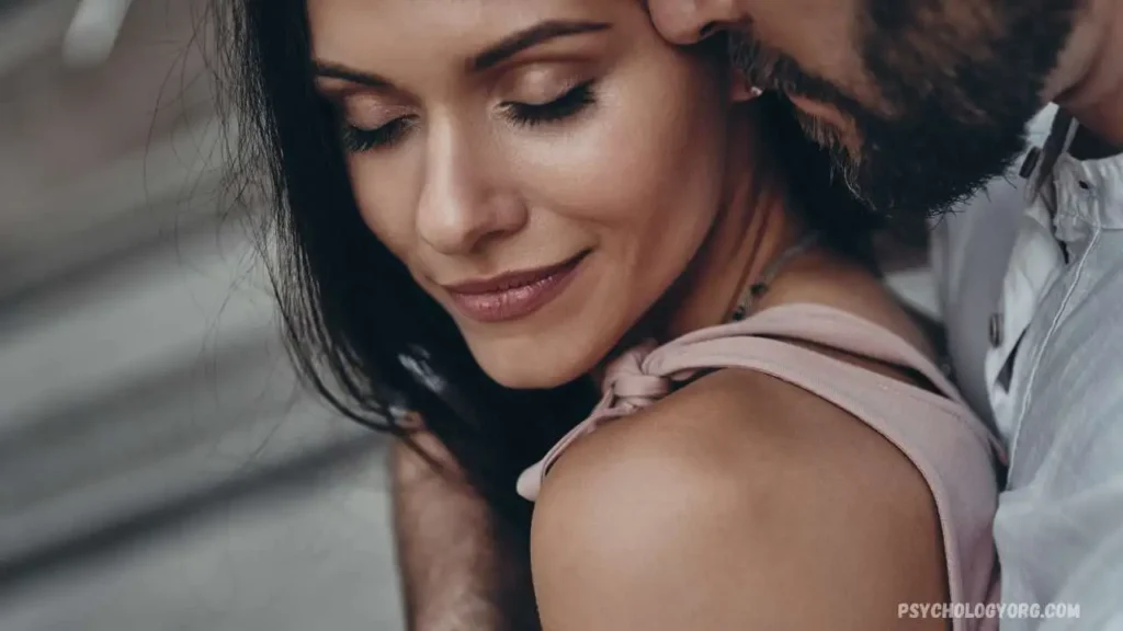 4 Signs Your Partner Wants You For Your Body, Not Your Heart 2 Wants You For Your Body