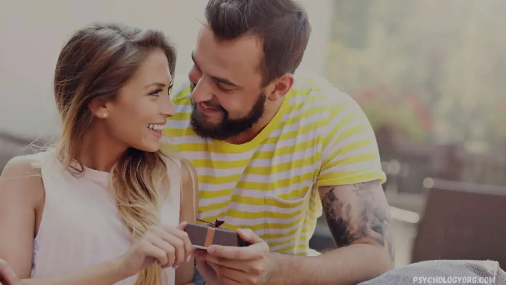 Top 10 Ways to Make Your Woman Happy Every Day 2 Ways to make your woman happy